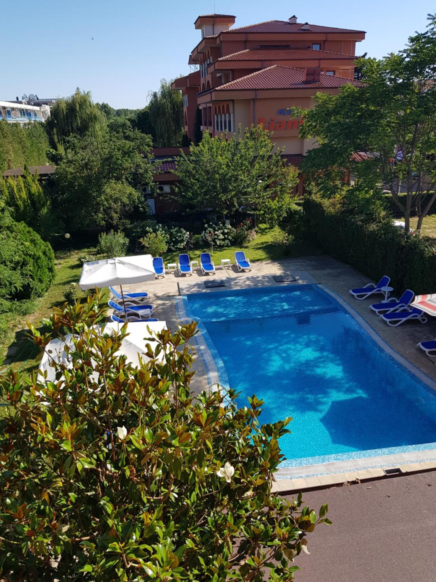 Family Hotel Magnolia Sluneční pobřeží Exteriér fotografie