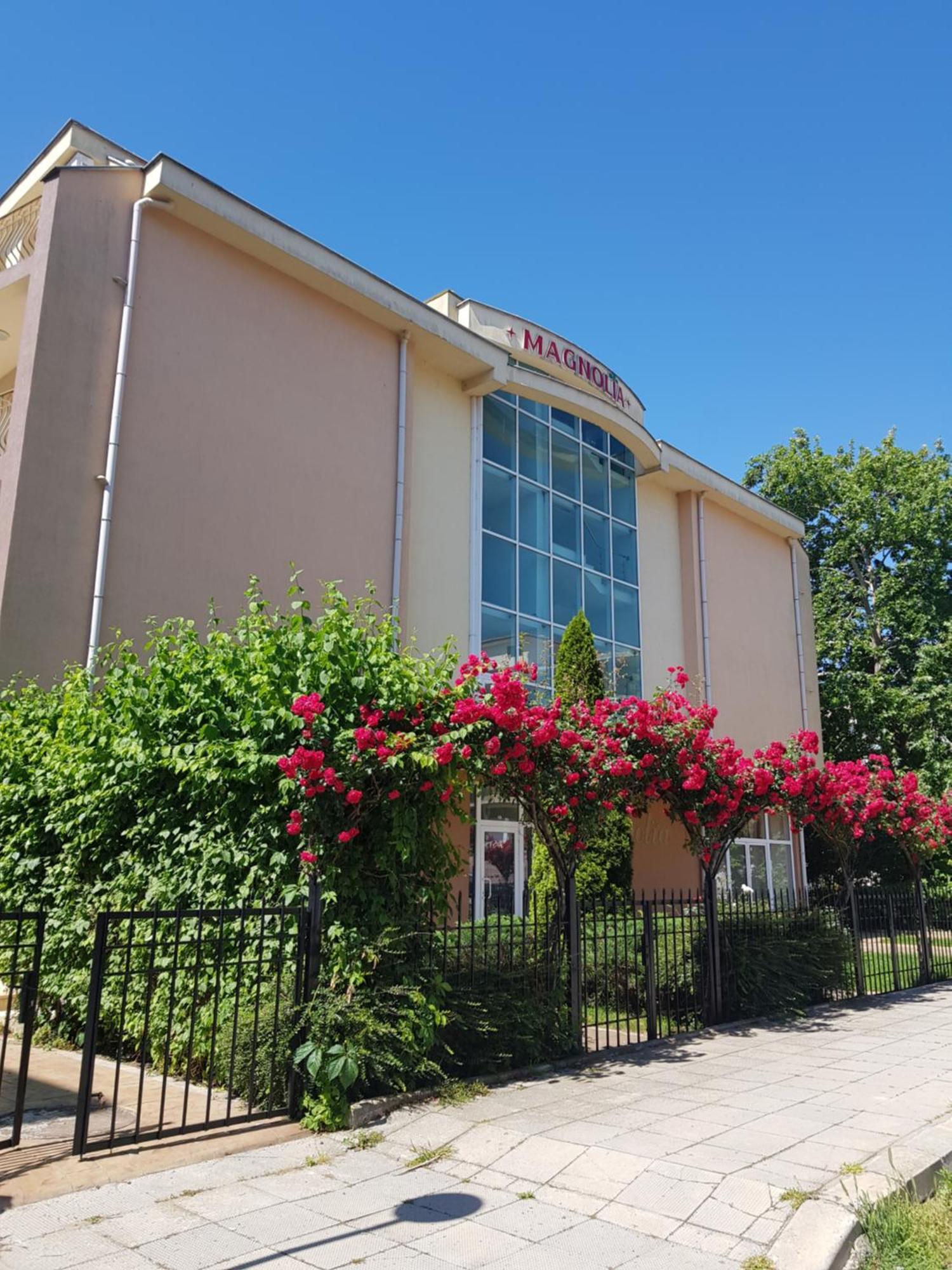 Family Hotel Magnolia Sluneční pobřeží Exteriér fotografie